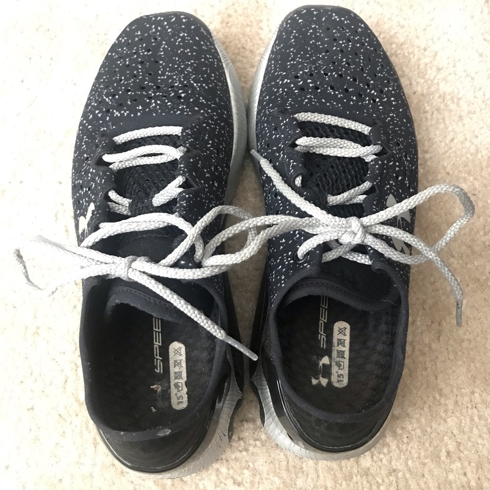 Under armour tennis shoes